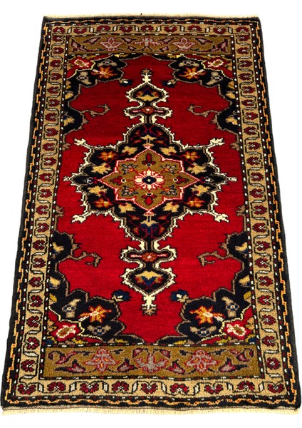 El Dokuma Kırmızı 88 x 142 cm %100 Yün Kök Boya Yörük Halısı