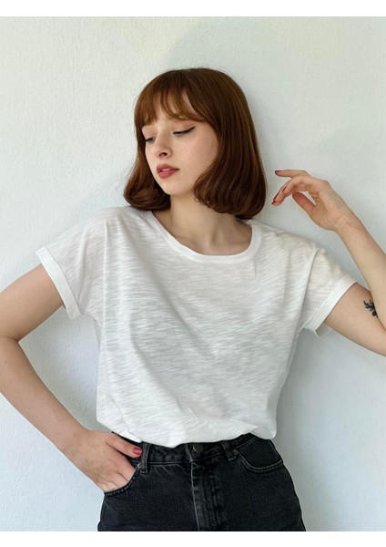 Basic Kadın Pamuklu Tişört Kadın Beyaz fırsatları