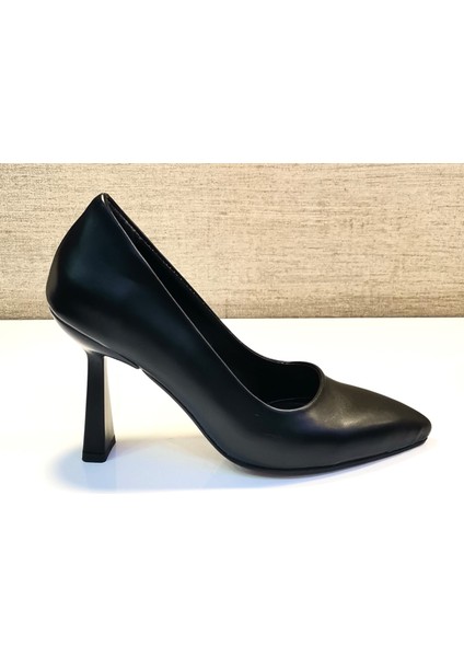 721 Bayan Siyah Kadeh Ökçe Stiletto