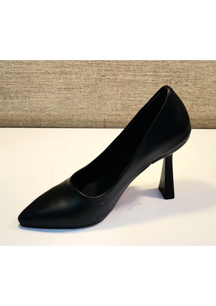 721 Bayan Siyah Kadeh Ökçe Stiletto