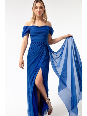 Lafaba Kadın Saks Kayık Yaka Drapeli Yırtmaçlı Uzun Simli Abiye Elbise