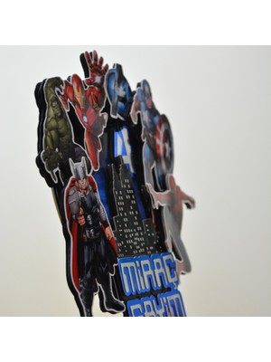 Cake Topper 3D Pasta Süsü - Avengers Süper Kahramanlar Temalı - Erkek Çocuk Doğum Günü Pasta Süsü - Avengers Pasta/parti Süsü - Cake Topper (19X18CM)