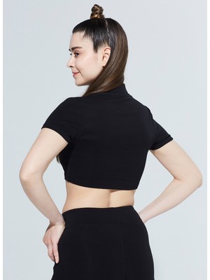 Comm-Ci Laura Dik Yaka Ribanalı Organik Pamuk Örme Crop T-Shirt 1110