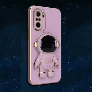 Cover Center  Xiaomi Redmi Note 10 Pro Kılıf Kamera Korumalı Astronot Standlı Sevimli Parlak Gold Kenar