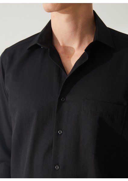 Regular Fit Klasik Yaka Armürlü Siyah Erkek Gömlek GM2025000227