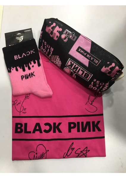 Blackpink T-Shirt Kalemlik Çorap Kombin