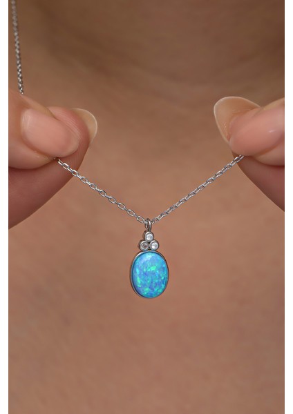 925 Ayar Gümüş Rodyum Kaplama Oval Mavi Opal Taşlı Kolye