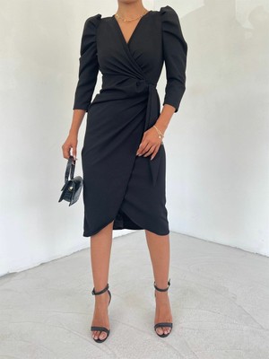 Selluka Kadın Siyah Omuz Detaylı Kruvaze Kesim Krep Kumaş Midi Boy Elbise