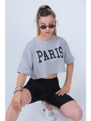 Modagen Kadın Gri Paris Baskılı Crop T-Shirt