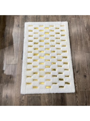 Dericibey Krem Ve Gold Renk Parçalı Peluş Halı 80 x 150 Cm