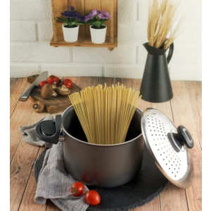 Siyah Makarna Tenceresi