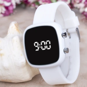 Beyaz Silikon Kordonlu Dijital LED Ekran Kadın Kol Saati ST-303733