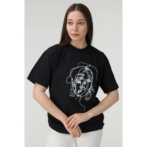 Kadın Siyah Yüz Baskı Detaylı Oversize T-Shirt