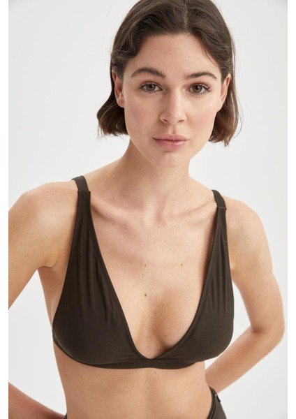 Kalın Askılı Üçgen Kaplı Bikini Üstü T3667AZ21SM