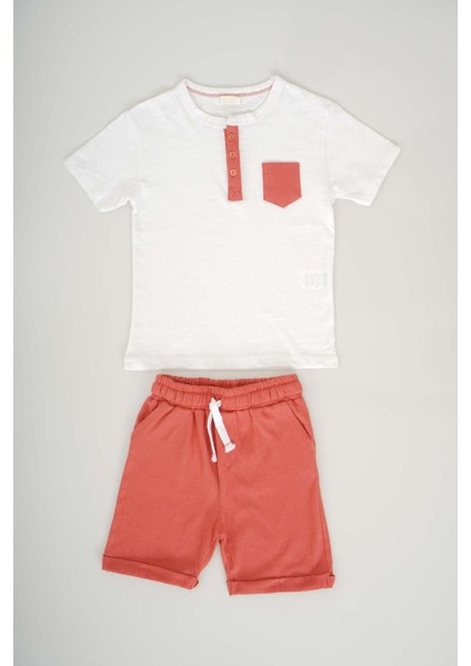 Erkek Bebek Cep Modelli ve Düğmeli Pamuk Şortlu Takım