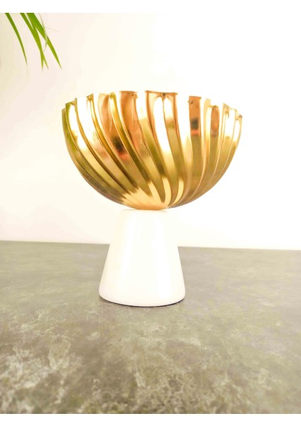 Ithal Beyaz Mermer Ayaklı Gold Dövme Demirli Saksı Saksılık Dekoratif Aksesuar