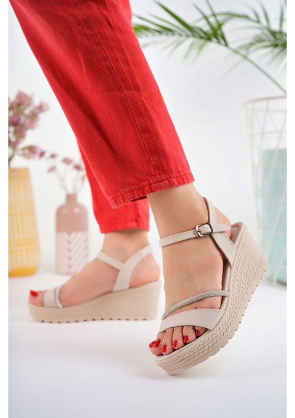 Dolgu Taban Biyesi Taşlı Bej Kadın Ayakkabı