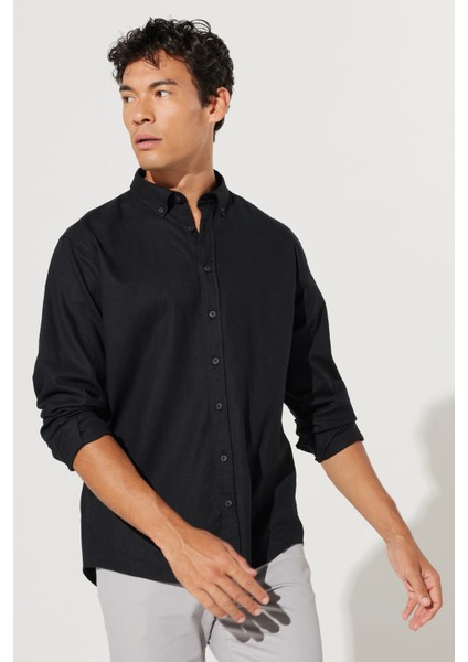 ALTINYILDIZ CLASSICS Erkek Siyah Comfort Fit Rahat Kesim Düğmeli Yaka Keten Gömlek fiyatları