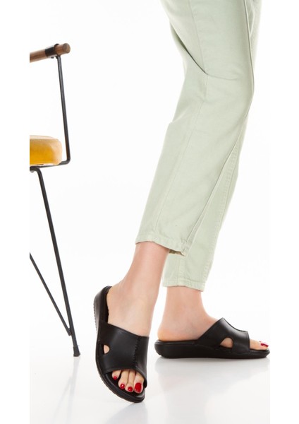 ARTI ARTI AYAKKABI ARTI ARTI AYAKKABI ARTI-ARTI020-5005-01 Günlük Kadın Ortopedik Topuk Dikeni Fonksiyonlu Siyah Terlik modelleri