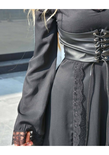Kadın Siyah Deri Korse ve Dantel Detaylı Elbise modelleri
