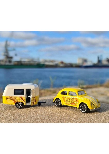 1:64 The Originals Volkswagen T1 Beetle Karavan Sarı