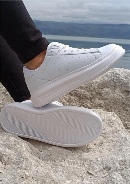 156 Beyaz Cilt Kalın Taban Sneaker Ayakkabı