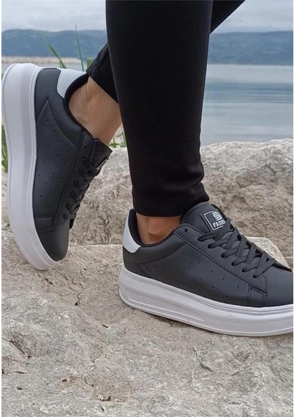 156 Siyah-Beyaz Cilt Kalın Taban Sneaker Ayakkabı