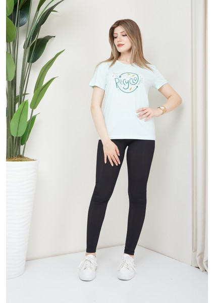 Kadın Recycle Baskılı V Yaka T-Shirt fırsatları
