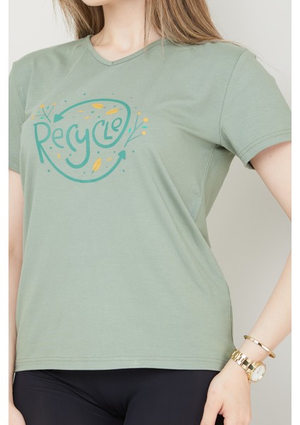 Kadın Recycle Baskılı V Yaka T-Shirt