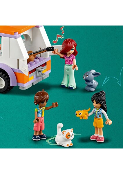 Friends Mobil Küçük Ev 41735 - 7 Yaş ve Üzeri Çocuklar Için 3 Mini Bebek ve Evcil Hayvan Karakterleri Içeren Yaratıcı Oyuncak Yapım Seti (785 Parça)