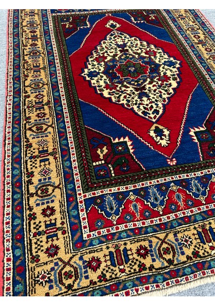 El Dokuma Dekoratif Taşpınar Halısı 134 x 200 Kırmızı Lacivert Yün