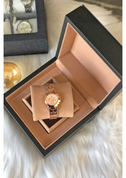 Kadın Rose Gold Çelik Bayan Kol Saati