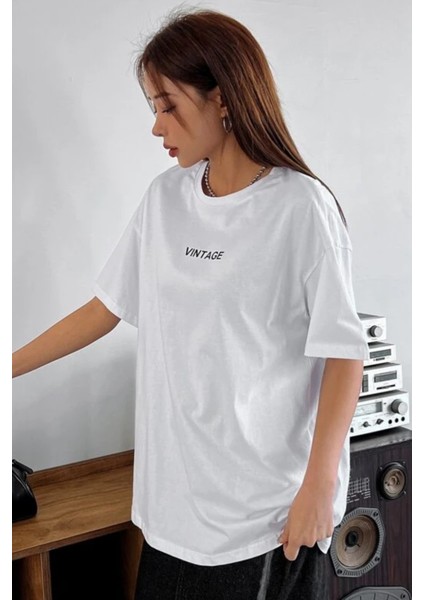 Unisex Beyaz Vintage Baskılı Oversize T-Shirt