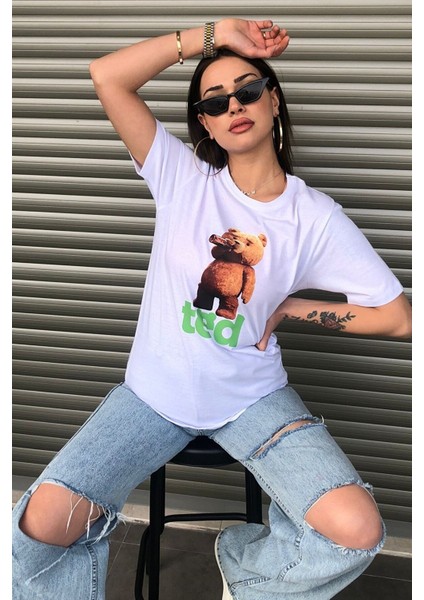 Kadın Ayı Teddy Baskılı Oversize Beyaz T-Shirt