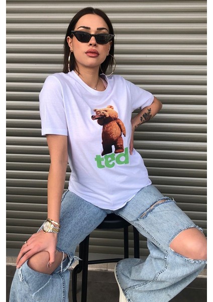 Kadın Ayı Teddy Baskılı Oversize Beyaz T-Shirt