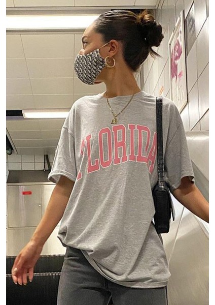 Kadın Pembe Florida Baskılı Oversize Gri T-Shirt