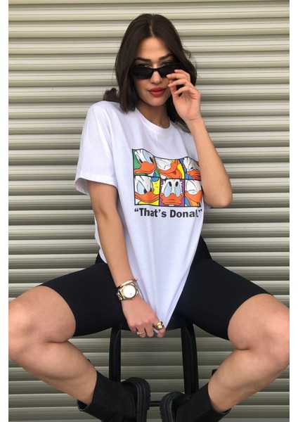 Kadın Donald Duck Baskılı Oversize Beyaz T-Shirt