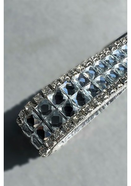 Gümüş Baget & Gümüş Disko Top & Gümüş Harf & Siyah Tüy Anahtarlık fiyatları