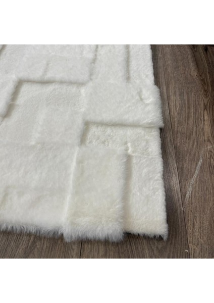 Kiremit Desenli Krem Patchwork Peluş Halı 140 x 200 Cm