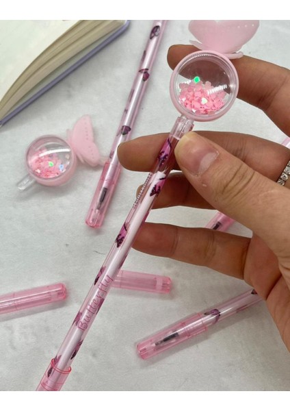 Kağıt Gemi Dükkan Kawaii 3D Kelebek Figürlü ve Kalpli Pul Daireli Pembe 0,5 Uçlu Jel Kalem