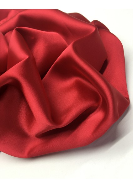 Kırmızı Saten Kumaş Dökümlü modelleri