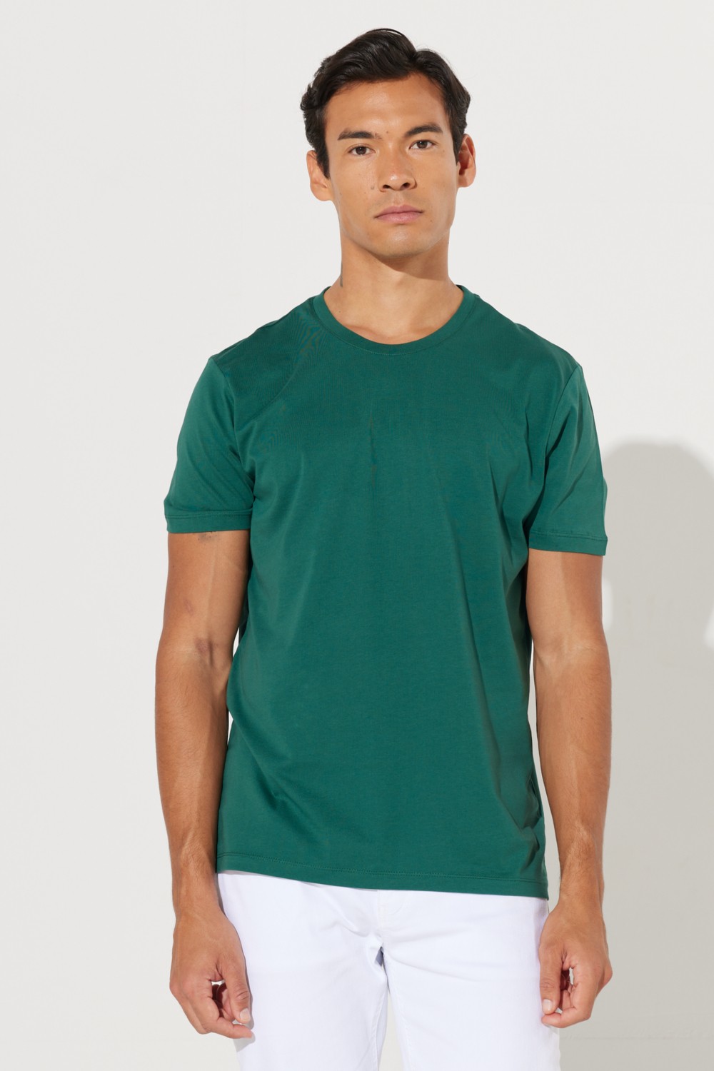 Altınyıldız Classics Erkek Siyah %100 Pamuk Slim Fit Dar Kesim Bisiklet Yaka Tişört