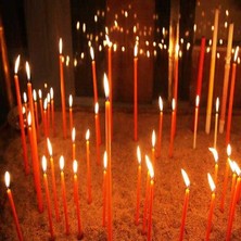 Kuzey Oyuncak Kırmızı Arınma Mumu Church Red Candles 8 Adet Kırmızı Uzun Mum 30 cm Kırmızı Ince Mum Kırmızı Mum