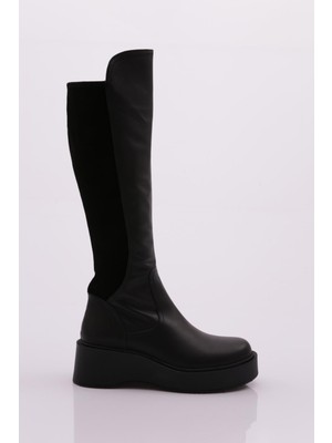 DGN 22535-22K Kadın Kalın Taban Fermuarlı Siyah Napa Knee High Çizme Şık Tasarım ve Konfor Özelliği