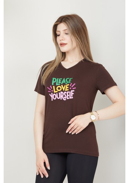 Kadın Please Love Yourself Baskılı V Yakalı T-Shirt