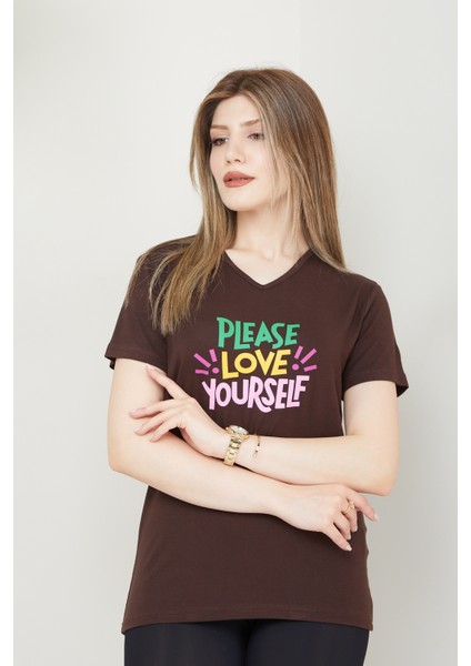 Kadın Please Love Yourself Baskılı V Yakalı T-Shirt