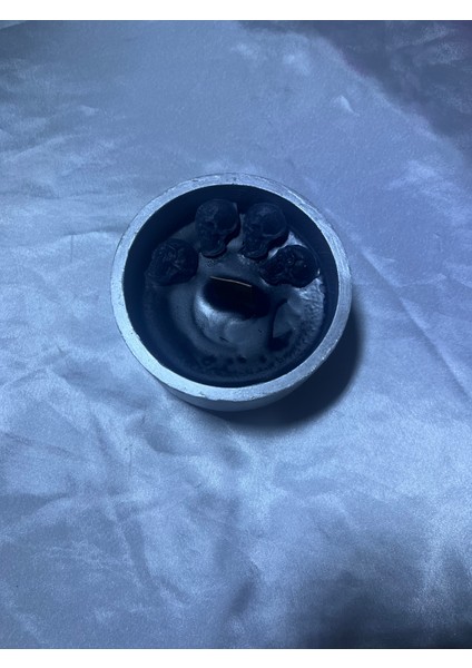 Dekorasyon Beton Saksı Mum Kurukafalı