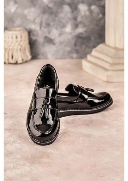 Erkek Çocuk Rugan Ayakkabı Siyah