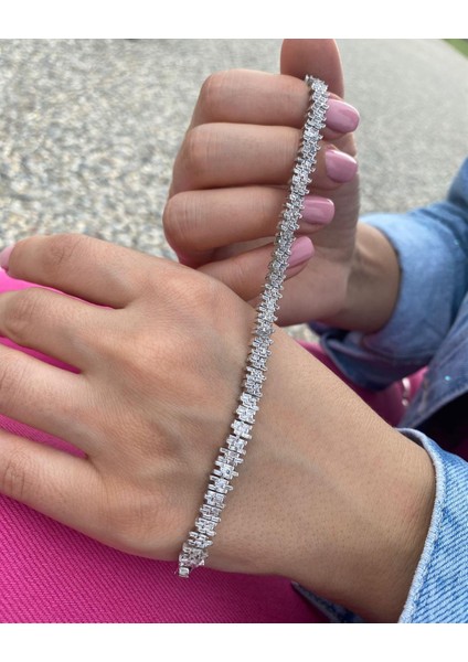 Kadın Gümüş Baget Taşlı Su Yolu Bileklik
