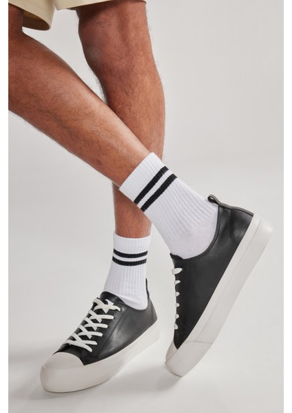 Erkek Siyah Bağcıklı Esnek Rahat Taban Desensiz Sneaker Ayakkabı